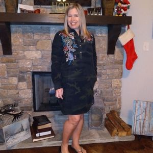 Johnny Was Tyrell Collared Tunic Camo Dress - XS